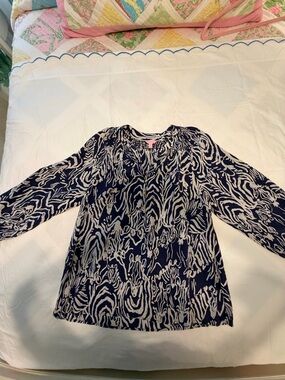 Lilly Pulitzer Navy and White Abstract Print Long-Sleeve Blouse